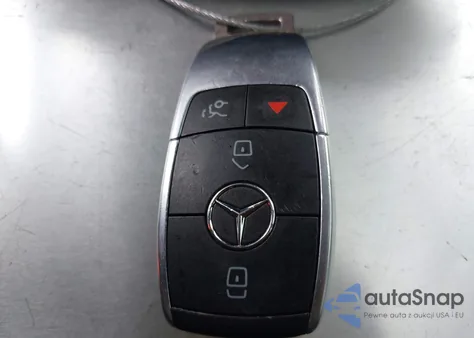 2021 Mercedes-Benz Glc Coupe 300 4Matic z USA, uszkodzony, nr VIN W1N0J8EB9MF913972